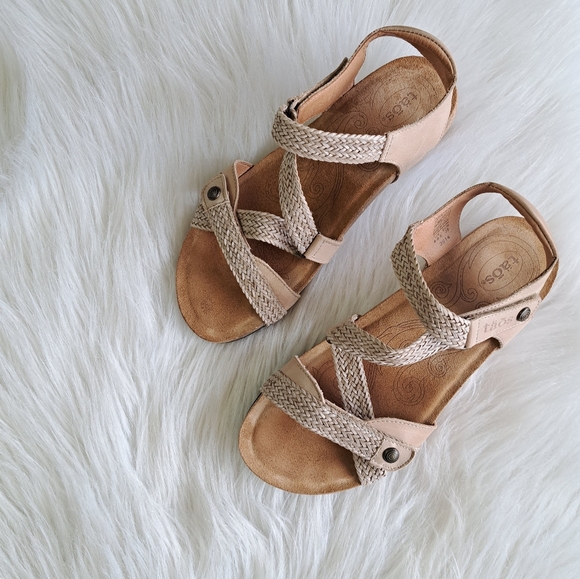 Taos tan leather sandals - Picture 2 of 15